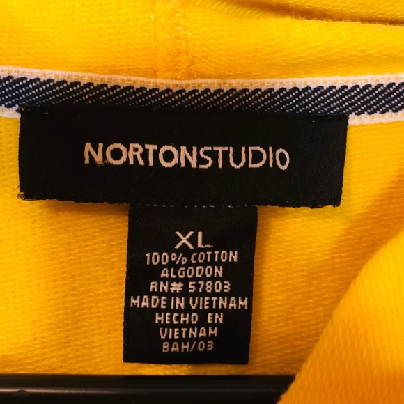 ❄️Norton Studio XL yellow hoodie w/ zipper closure - Picture 6 of 8